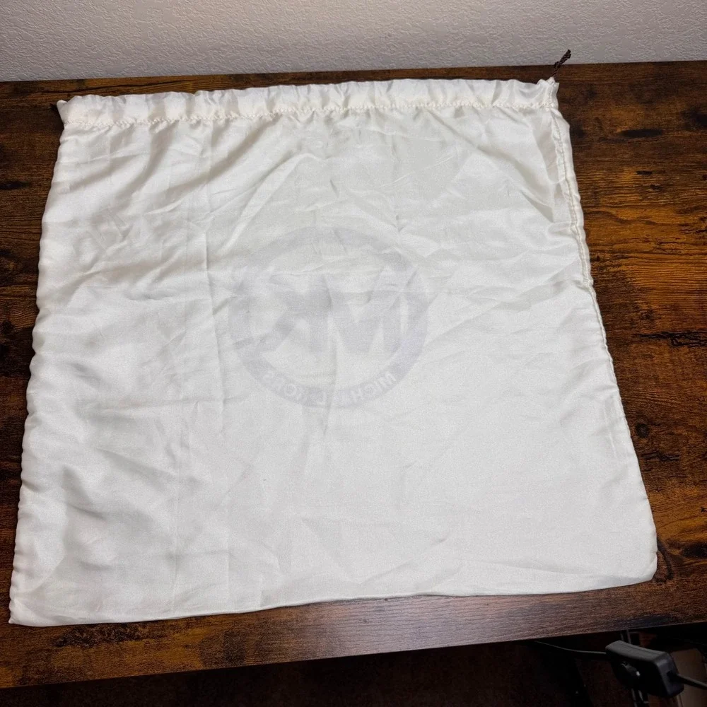Michael Kors Dust Bag Drawstring Storage Bag White 22x21 Purse Handbag Large